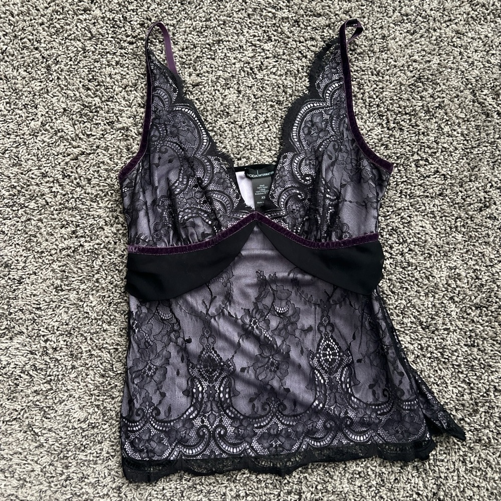❌SOLD❌ Elegant Black Lace Top